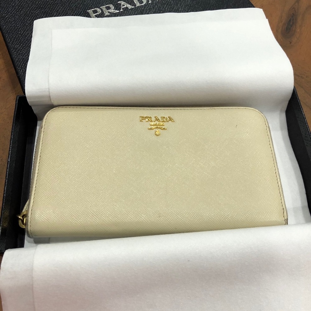 Long Wallet in Cream